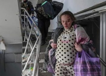 ბრძოლის ველია ყველა ადგილი, სადაც დედა შვილს საკუთარი სხეულით იცავს – ომი და ქალები