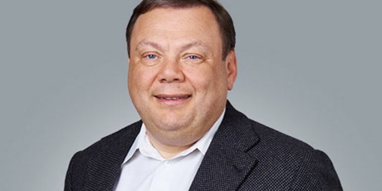 „ისეთ ცუდ დღეში ვარ, სახლი თავად დავალაგე, დამლაგებლის ფული აღარ მაქვს“ – სანქციების ქვეშ მოყოლილი რუსი მილიარდერი