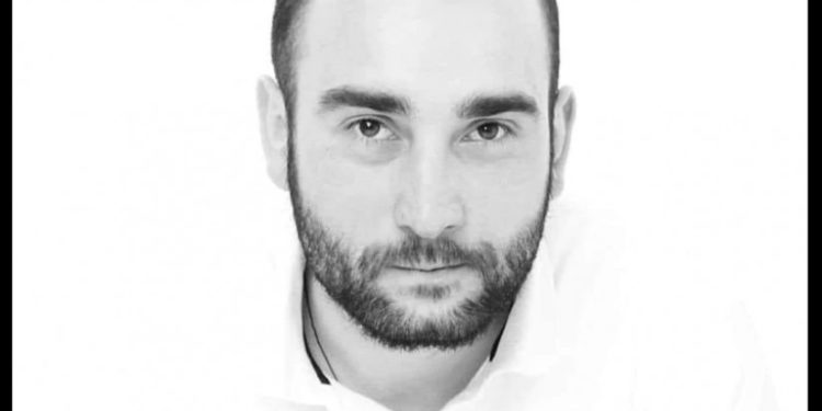 თბილისში 30 წლის მამაკაცი თანამშრომლებმა ოფისში გარდაცვლილი იპოვეს  