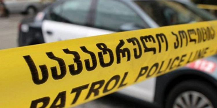 ვაზისუბანში შვილმა მძინარე დედ-მამა დახოცა და კვალის დაფარვის მიზნით სახლში ხანძარი გააჩინა