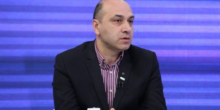 “ფილიპ მორისს” აქვს საკუთარი ფონდი, რითაც ისინი ვითომ ებრძვიან ჩვეულებრივ სიგარეტს“ – ბახტურიძე