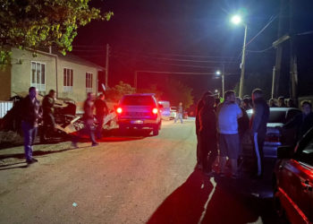 კახეთში მამაკაცმა მეზობელი მოკლა და საკუთარი შვილი დაჭრა 