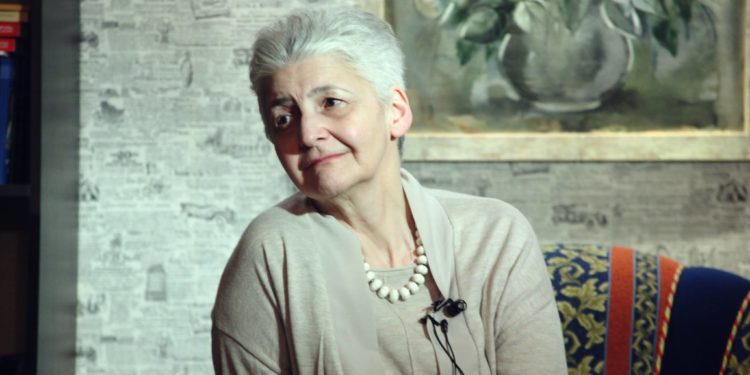 „დღევანდელმა ბავშვმა არ იცის არც ბოდიში, არც გამარჯობა, არც ნახვამდის,“ – ნეიროფსიქოლოგი თამარ გაგოშიძე