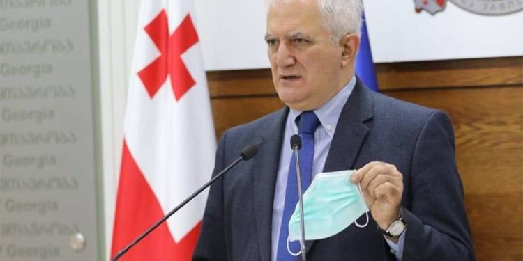 საზტრანსპორტში პირბადის ტარების ვალდებულების გაუქმება არ განიხილება – გამყრელიძე