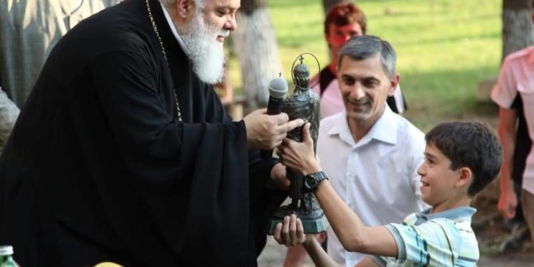 ბათუმისა და ლაზეთის ეპარქია საქართველოში 200 უკრაინელ მოზარდს უმასპინძლებს  