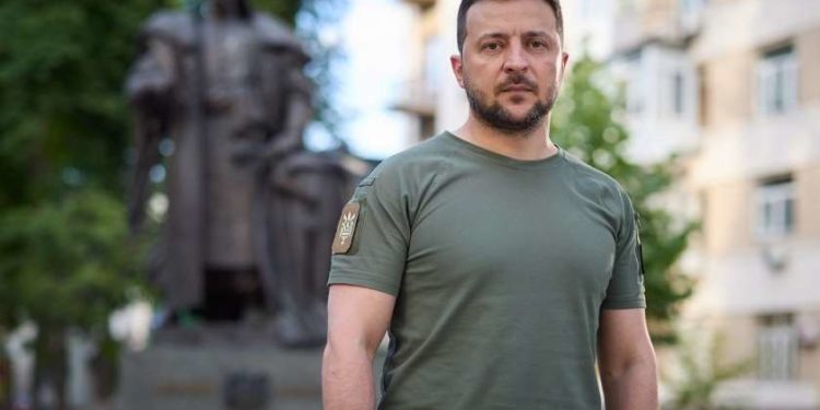 სადაც ჩვენ ერთ ადამიანს ვკარგავთ, რუსეთი ხუთს კარგავს, სადაც ერთ ტანკს ვკარგავთ, რუსეთი ხუთს კარგავს – ასე ვიბრძვით – ზელენსკი