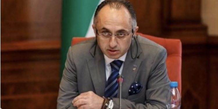 „ხალხმრავალ ადგილებში კვლავ უნდა დაიწყონ ნიღბების ტარება, განსაკუთრებით საზოგადოებრივ ტრანსპორტში” – ზაზა წერეთელი საფრანგეთში Covid 19-ის ახალ ვარიანტზე