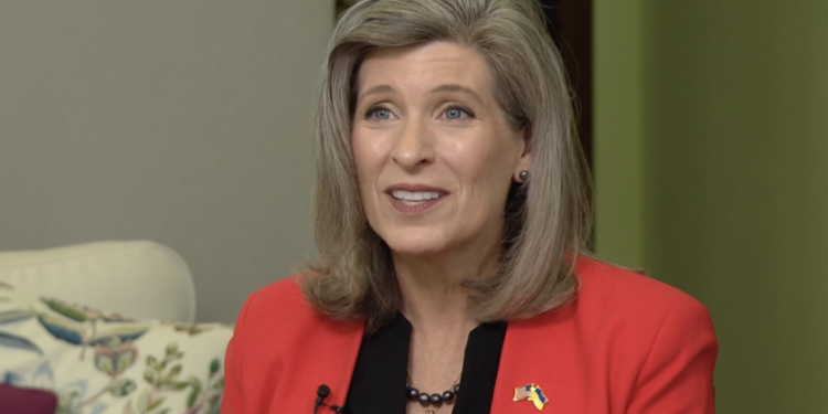 უსამართლოდ მიმაჩნია ის, რომ სხვა ერები ცდილობდნენ საქართველოს უკარნახონ ის, თუ რა უნდა იყოს მისი ღირებულებები  – სენატორი ჯონი ერნსტი 