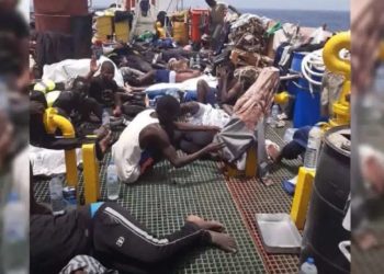 ქართველმა მეზღვაურებმა 5-ბალიანი შტორმის დროს 52 ადამიანი გადაარჩინეს 