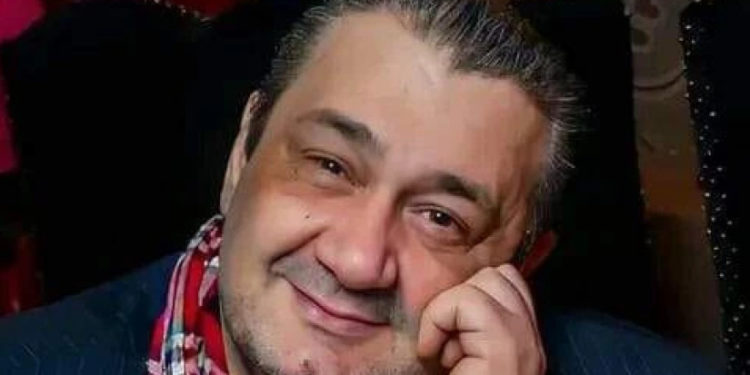 მამუკა ონაშვილის საფლავს თეთრი ძაღლი არ შორდება