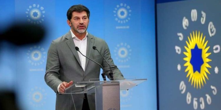 ფონდი „ქართუ“ და ბიძინა ივანიშვილი არ შემოიფარგლა დედაქალაქისთვის იპოდრომის გადაცემით და მთლიანად სამუშაოები, რაც იქნება ჩასატარებელი, ყველა ხარჯს ეს ადამიანი იღებს თავის თავზე