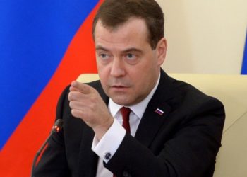 რუსეთს უფლება აქვს გამოიყენოს ბირთვული იარაღი – მედვედევი  