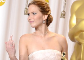 ჭკვიანი ადამიანები ბევრს იგინებიან, გვიან იძინებენ და ოთახს არ ალაგებენ 