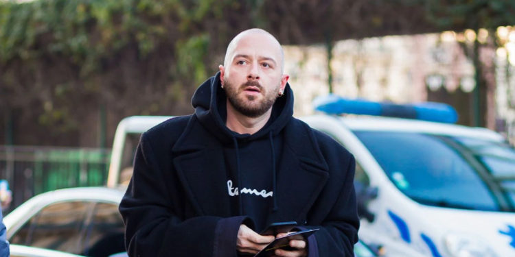 ისეთ ქვეყანაში ვიზრდებოდი, სადაც ვერ ვიტყოდი, რომ გეი ვარ – დემნა გვასალია 