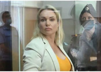 რუსეთმა ჟურნალისტ მარინა ოვსიანიკოვაზე ძებნა გამოაცხადა