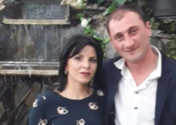 მამაკაცი, რომელმაც მეუღლეს საწვავი შეასხა და ცეცხლი წაუკიდა, გარდაიცვალა