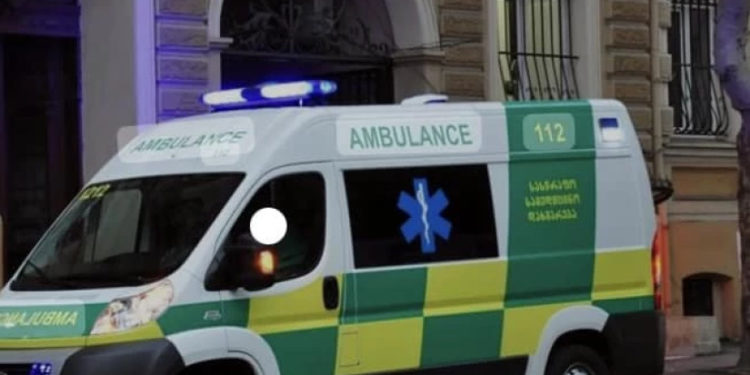 „ჯიპის მძღოლმა თავისი საბურავი მოხსნა და „სასწრაფოს“ მანქანას დაუყენა“ – გულის ამაჩუყებელი ამბავი, ქუთაისიდან