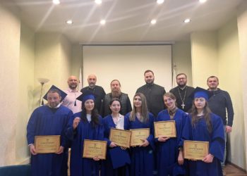 დავითიანნი სკოლებთან ურთიერთობის ახალ ეტაპზე გადადის და ტრენერების გადამზადებას იწყებს