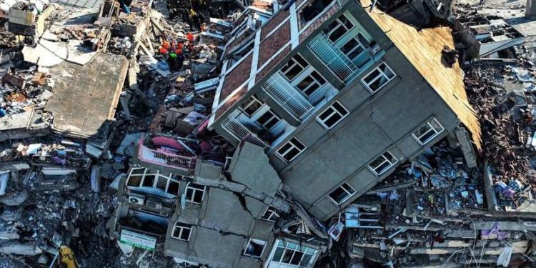 CNN: უცნობი ადამიანი აშშ-ში თურქეთის საელჩოში მივიდა და მიწისძვრის მსხვერპლთა დასახმარებლად 30 მილიონი დოლარი გაიღო