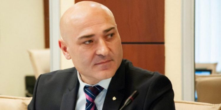 არაფერი მესაქმება აშშ-ში, სადაც ბავშვებისთვის სქესის შეცვლა დემოკრატიული მიღწევაა – შენგელია