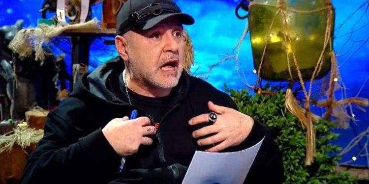 ათწლიანი ვიზა მაქვს ამერიკის, ამოვხევ – მე ასეთი ამერიკა არ მინდა – “უცნობი”