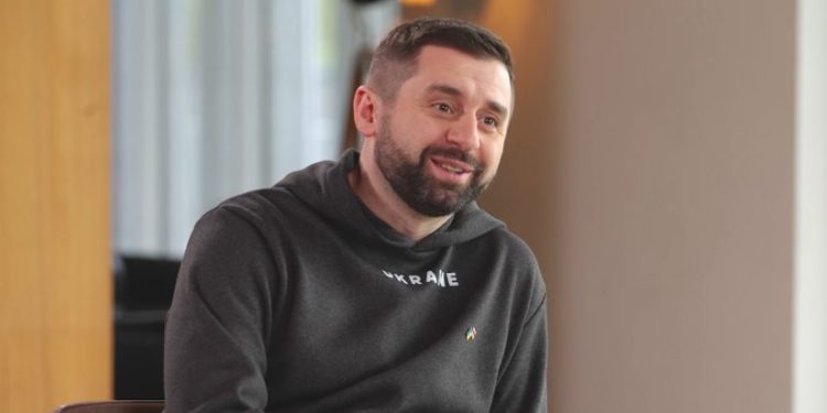 “მრცხვენია, რომ არ მახსოვს ქართული… ახლა ვსწავლობ, კვირაში რამდენიმე გაკვეთილი მაქვს” – არახამია