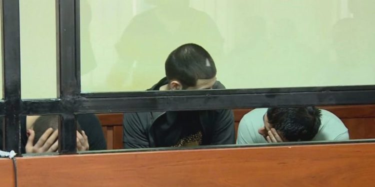 ქობულეთში, მკვლელობის საქმეზე ბრალდებულების თქმით, დანაშაული შიშის გამო დაფარეს – მოსამართლემ ისინი პატიმრობაში დატოვა