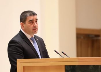 სულაც არ ვაწარმოებთ დათმობის პოლიტიკას რუსეთთან, ეს სტრატეგიული, მოთმენის პოლიტიკაა – პაპუაშვილი