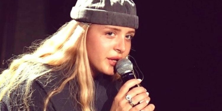 “მე არასოდეს ვყოფილვარ გიჟი, მაგრამ გიჟი ვარ თქვენი გაგებით…მე ვაღვევ დოგმებს, შეკერილს” – მეგი გოგტიძე