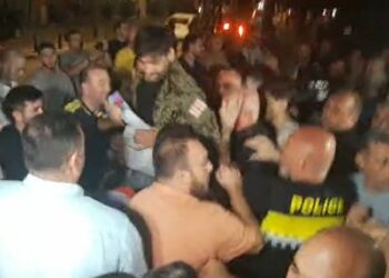 ბათუმის პორტთან რუსების საწინააღმდეგო აქციის რამდენიმე მონაწილე დააკავეს