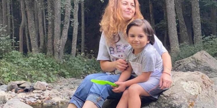 ”გიო დედიკო სახლში მოვიდა წუხელ სამშაბათამდის დაგელოდება არ გაუშვა მარტო ცოდოა უშენოთ… ყველაზე მტანჯველი მოლოდინია…” – შოვში ამ დრომდე ეძებენ, 4 წლის გიორგი ხორბალაძეს