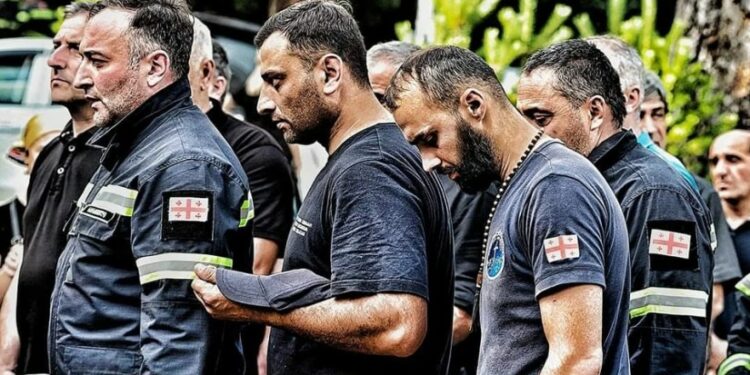 „ჩვენი დროის გმირები ხართ… მადლობა, ძმებო შრომისა და თავდადებისთვის“- მოქალაქე მაშველებზე