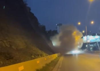 რამდენიმე წუთის წინ, თბილისში, ახალ გზაზე კლდე ჩამოინგრა