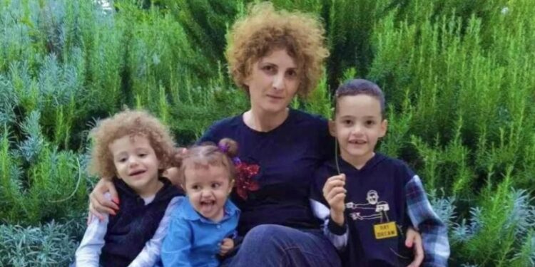 „გონებიდან არ ამომდის… პატარა ხელებით ეფერებოდა და კოცნიდა ხელზე” – შოვში დაღუპული პატარა ანასტასიას ცხედარიც იდენტიფიცირებულია