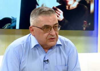 „მსუბუქი ნარკოტიკი არ არსებობს. ნარკოტიკი ნარკოტიკია. მარიხუანით ისეთი ფსიქოზები ემართებათ, რომ ფსიქიატრიულში მოთავსება ხდება საჭირო“ – ნარკოლოგი ზაზა ჩიქოვანი