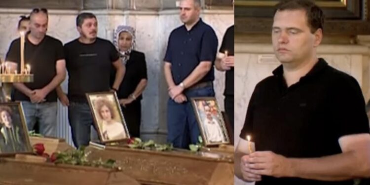 „20 დღე ეძება, ოთხივე იპოვა, დღეს ბოლო გზაზე აცილებს ცოლს და სამ ანგელოზს, არ არსებობს სიტყვები, რომელიც მისი ნუგეშისთვის გამოდგება“ – ქაშვეთის ეკლესიაში შოვში დაღუპულთა სამოქალაქო პანაშვიდი მიმდინარეობს