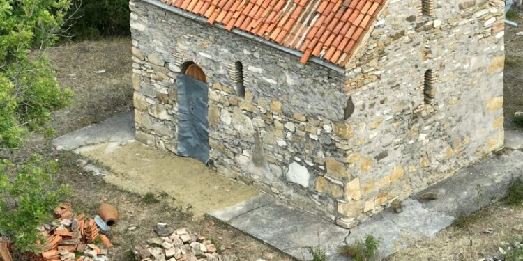 ოკუპანტებმა საოკუპაციო ხაზთან მდებარე წმინდა ლომისის ტაძრის კარი აჭედეს