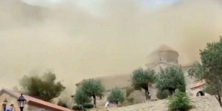 „ტერიტორიაზე არ დაუშვებენ მომლოცველებს, ტურისტებს და არც სასულიერო პირებს“ – გეოლოგებმა რეკომენდაცია გასცეს