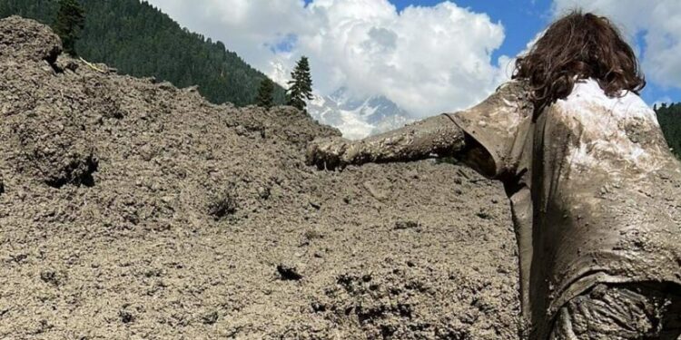 რაჭაში მეწყერში 16 ადამიანი მოყვა, მათ შორის 6 ბავშვია