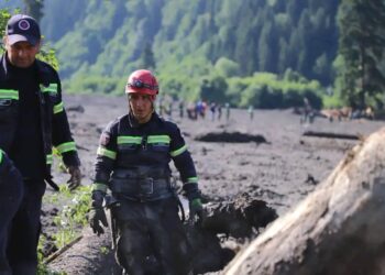 სამაშველო სამსახურებმა შეძლეს იმ ლოკაციების გადალახვა, რომლებიც აქამდე მიუწვდომელი იყო, ძებნა-შველის სამუშაოები გრძელდება – ინფორმაცია სტიქიის ზონიდან