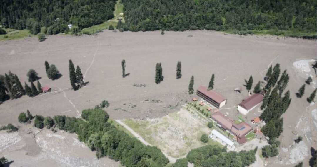 ღამით შოვში, სტიქიის ზონაში ქვათაცვენის გამო სამაშველო სამუშაოები დროებით შეწყდა