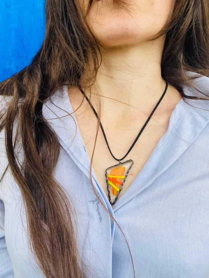 „ჩემი ნამუშევრები ძალიან მგავს და პირდაპირ გამოხატავს ჩემს შინაგან მდგომარეობას“ – ანუკი აბაშმაძე