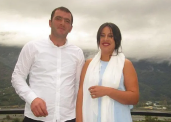 “ჩვენ შოვიდან 30 კმ-ით ვართ დაშორებული და წარმოიდგინეთ, მდინარემ ცხედარი ჩვენი სახლის სიახლოვეს ჩამოიტანა” – სტიქიისას დაღუპული ნიკა ჩალაძის ოჯახს დახმარება სჭირდება