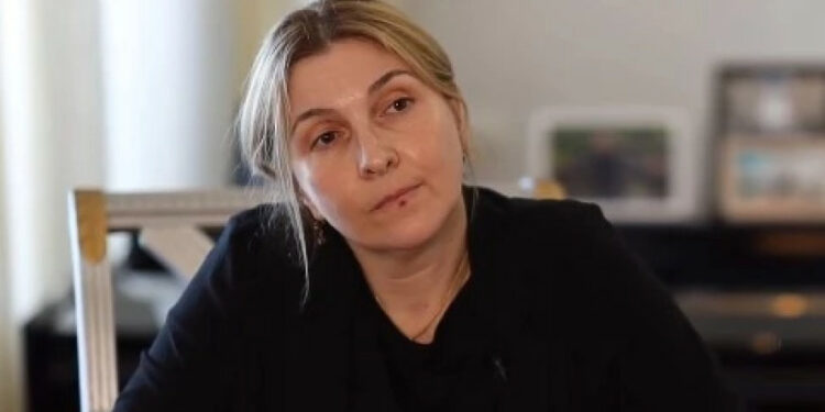 „მე თქვენ მეიმედებით, ჩემი შვილების თაობა“ – ნიკო კვარაცხლიას დედა პირველკურსელებს სტუდენტობას ულოცავს