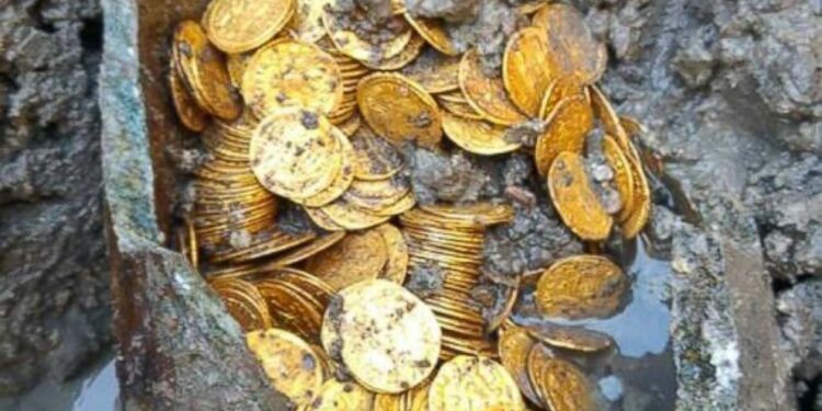 თბილისში, ერთ-ერთი სახლის სარდაფში, მუშებმა 22 კილო ოქრო იპოვეს