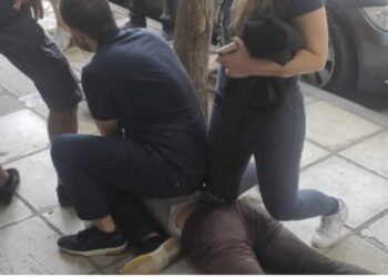 ბერძენმა ქალმა, რამდენიმე ადგილობრივთან ერთად გაანეიტრალა ქართველი მძარცველი, რომელიც ოქროს გატაცებას ცდილობდა