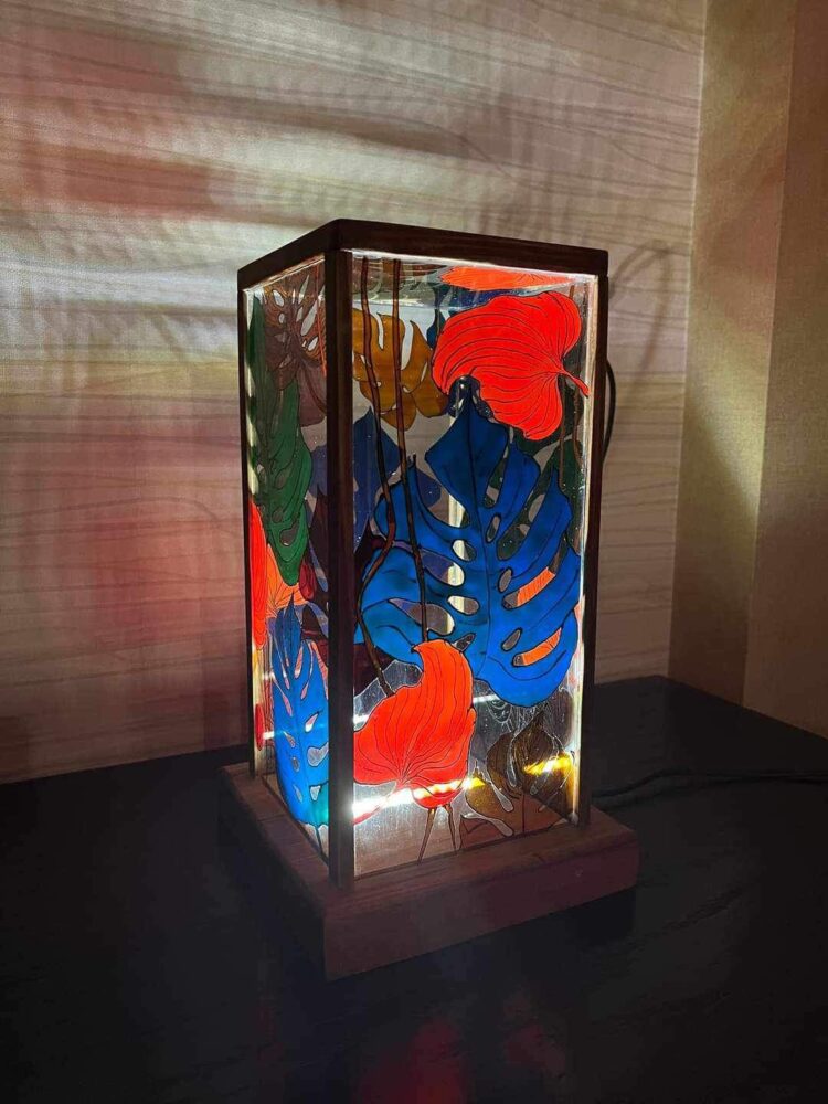 „შუშაზე ხატვა, ჯერჯერობით, საქართველოში ფართოდ გავრცელებული არ არის“ – თამუნა ლორია