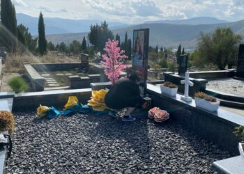 გორში ათამდე საფლავი გაქურდეს –  ადგილობრივები დახმარებას ითხოვენ