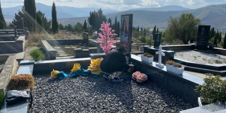 გორში ათამდე საფლავი გაქურდეს – ადგილობრივები დახმარებას ითხოვენ