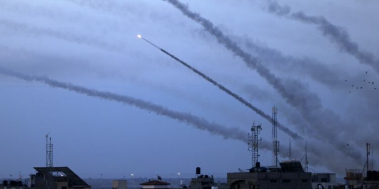 ისრაელზე თავდასხმის შედეგად დაღუპულთა რიცხვი 200-მდე გაიზარდა – მედია